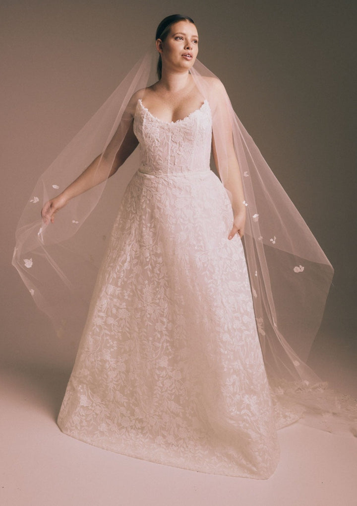 CURVESerenadeRH067fullfront_72